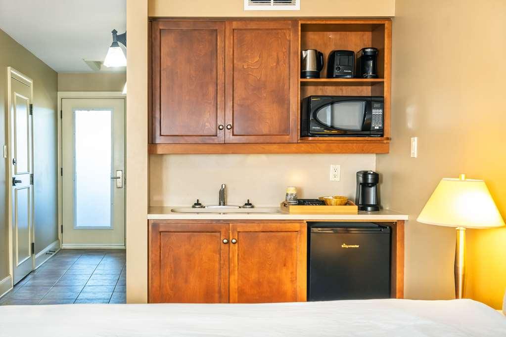 Peaks Hotel, Ascend Member Calabogie